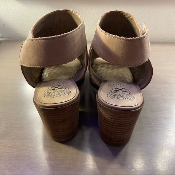 Booties. - Picture 3 of 4